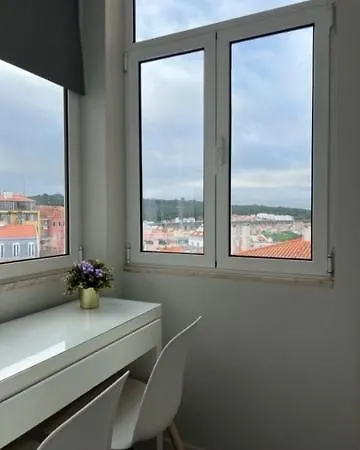 Lovely Monsanto View In Campolide - 2d Апартаменты Лиссабон
